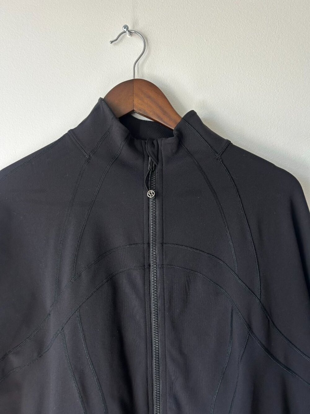 Lululemon Define Relaxed-Fit Jacket Luon - Black Size 6 - Picture 8 of 9